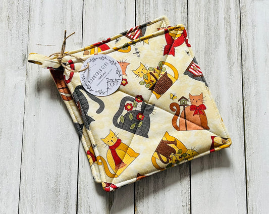 Potholder Set - Cat Themed - Multi Cats on Beige