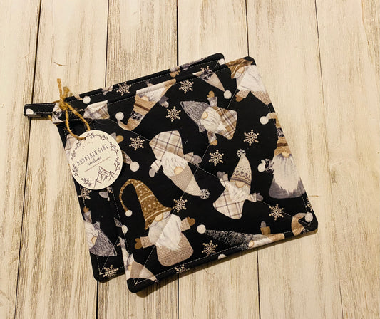 Potholder Set - Christmas Themed - Winter Gnomes