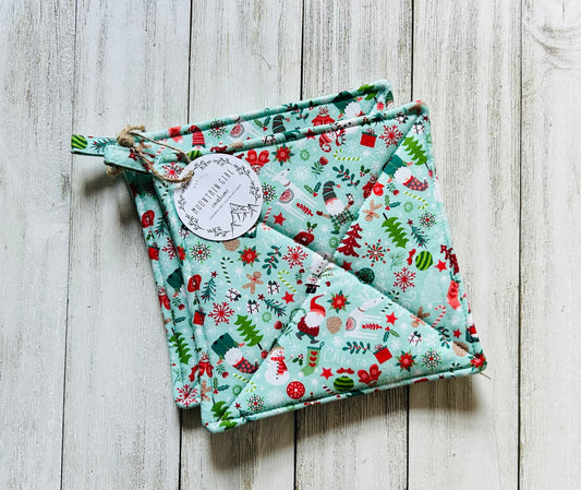 Potholder Set - Christmas Themed - Christmas Gnomes